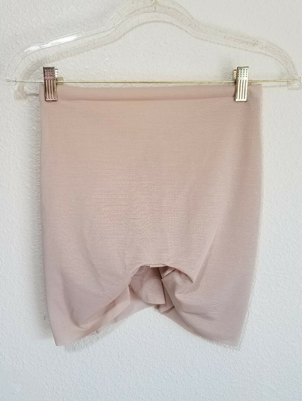SKIMS Sheer Sculpt Low Back Shorts in Clay - Picture 4 of 8